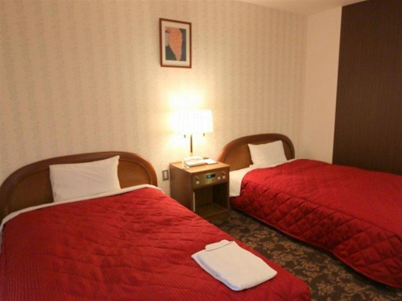 Hotel New Gaea Iizuka Екстериор снимка