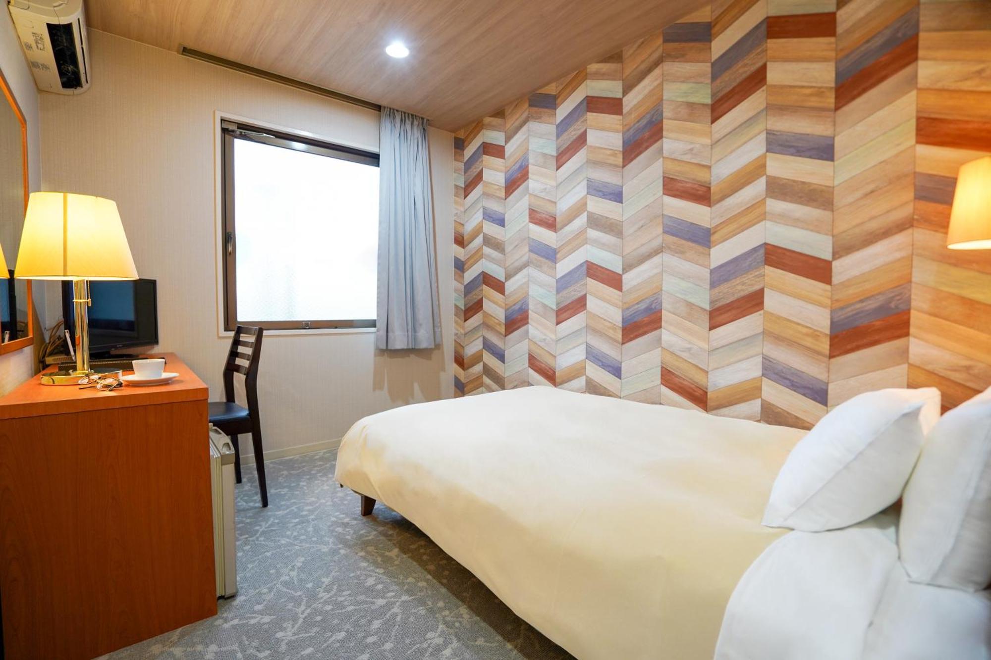 Hotel New Gaea Iizuka Екстериор снимка